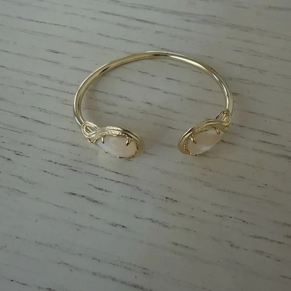 Kendra Scott Andy Pinch Bracelet - Picture 6 of 7